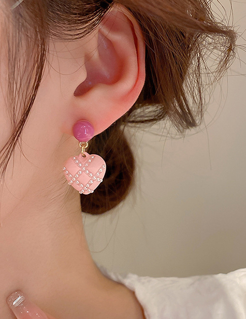 Fashion Pink Alloy Pearl Striped Heart Stud Earrings
