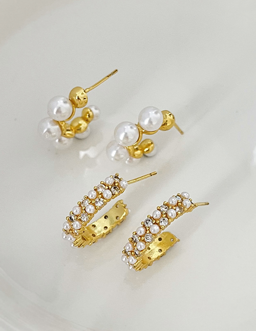 Fashion Gold Copper Pearl C Stud Earrings