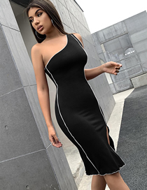 Fashion Black Fight White Line Slanted Shoulder Slit Dress